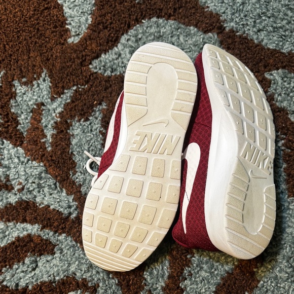 Nike sneakers - Picture 3 of 3